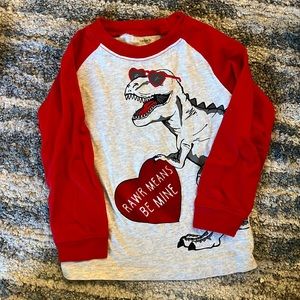 Toddler boys 2T Valentines Day shirt